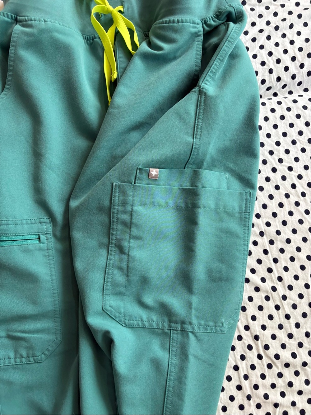 Figs Yola Scrub Pants - Picture 6 of 7